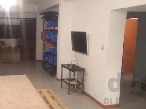 Casa quinta, galpon y una hectarea de verde