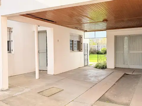 Casa en Venta en Villa Elisa, USD 120.000