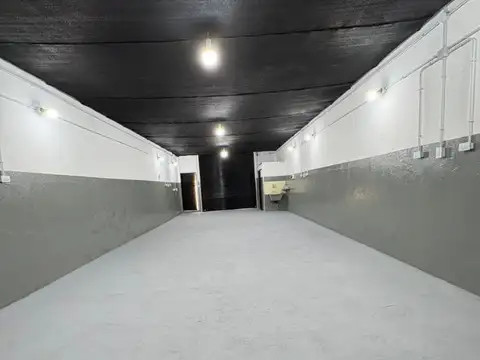 Galpon en Venta 15,50  mts Fondo