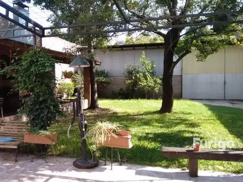 Casa 4 dormitorios en Baigorria.