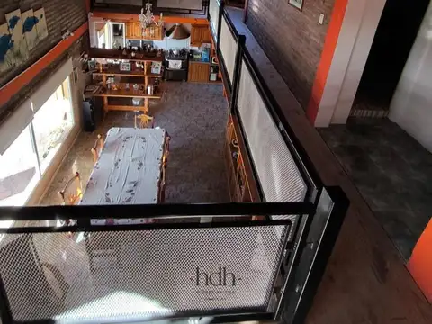Casa en venta 4 dormitorios 3 baños cochera quincho en zona quinta con pileta