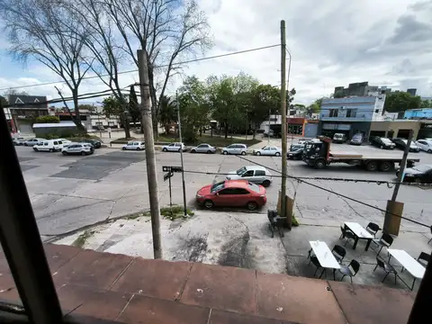Local en Alquiler en Villa Lynch, $ 1.800.000