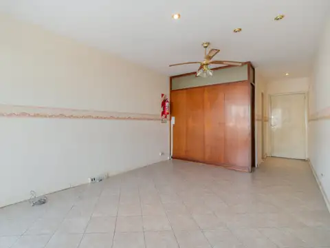 Laprida 165 , Piso 4