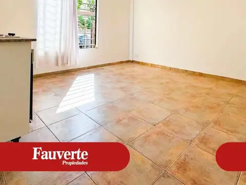 DEPARTAMENTO EN PLANTA BAJA AL FRENTE.VENTA VILLA SARMIENTO