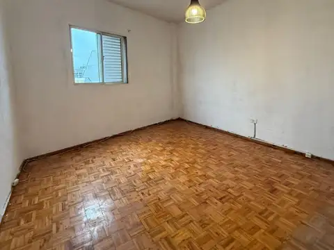 Departamento en Alquiler en Parque Centenario, $ 500.000