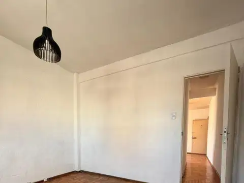 Departamento en Alquiler en Parque Centenario, $ 500.000