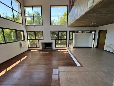 Casa en Venta en Jockey Club, USD 475.000