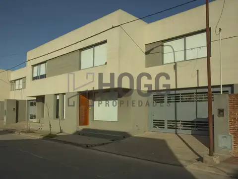 Areco - duplex céntrico 3 amb jardin parrilla