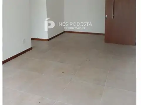 Pinares a pocas cuadras de la rambla P. 0