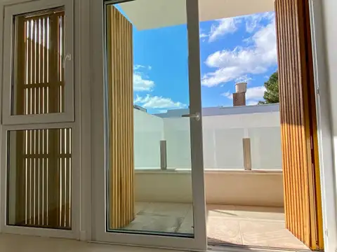 Cervantes 559 , Piso 1