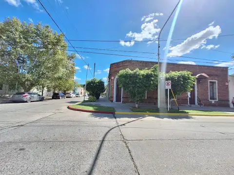 CASA EN VENTA CAMPANA CENTRO