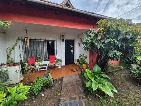 Casa  en Venta en Villa de Mayo, Malvinas Argentinas, G.B.A.