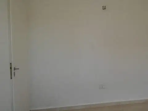 Trole 300 3ª Pompeya 1amb U$27.900 Apto Credito