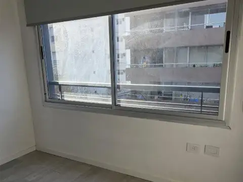 DPTO 2 AMB  FRENTE .BALCON TOILETTE  BAÑO SUITE 45 mts totales.,split frio/calor en el living