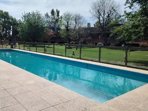 Departamento en Alquiler Temporal en Aparts del Pinazo, USD 700