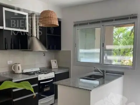 Departamento en Alquiler con 1 cocheras