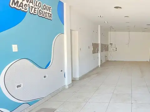 Local en Alquiler en Jose Clemente Paz, $ 700.000