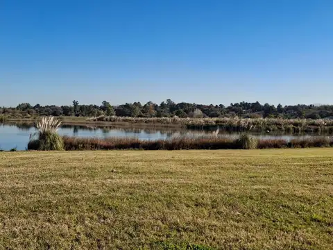 Lote A La Laguna En Barrio El Naudir Ruta 25