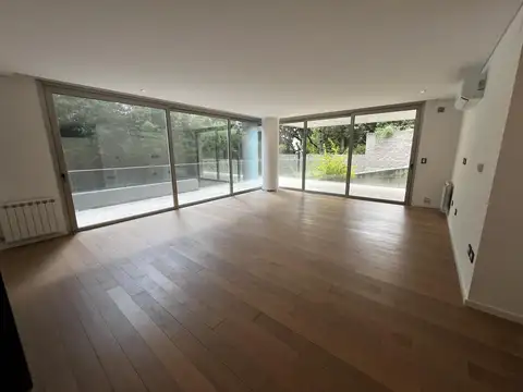 Departamento en Venta con 2 cocheras