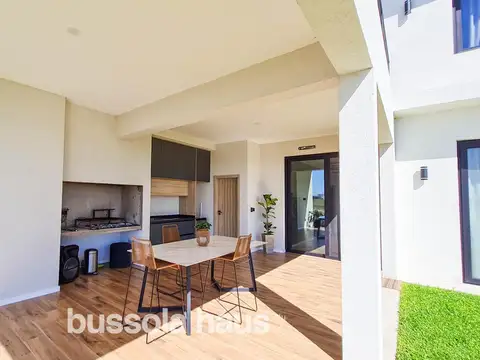 Casa en Venta en Puertos - Barrio Amarras, USD 649.000