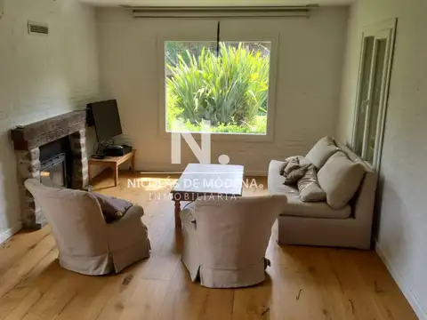 Casa 5 ambientes con 3 baños