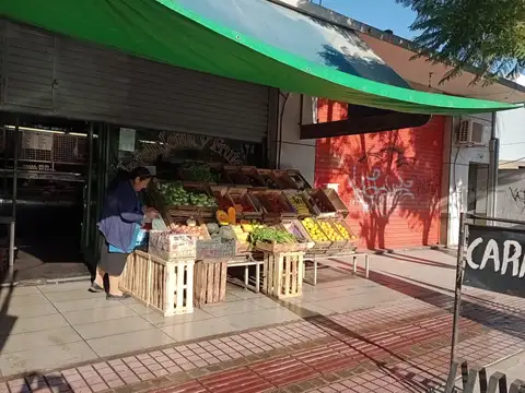 Villa de Mayo-Av. San Martin 2700- 2 LOCALES Y DEPTOS