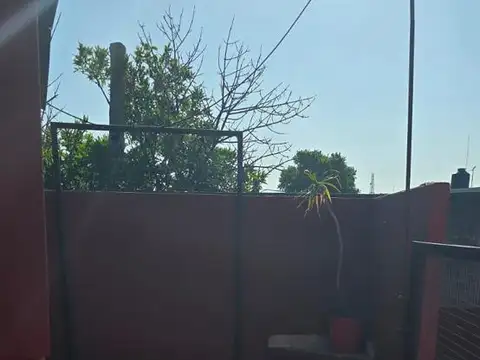 Depto Tipo Casa en Alquiler de 2 dormitorios