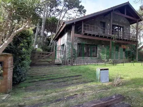 Casa en Alquiler Temporal en Pinamar, USD 3.800