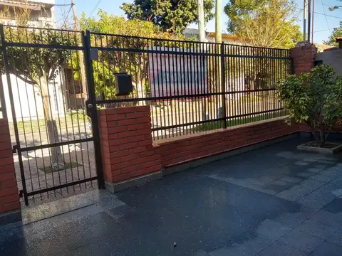 Depto Tipo Casa en Venta en Chilavert, USD 65.000