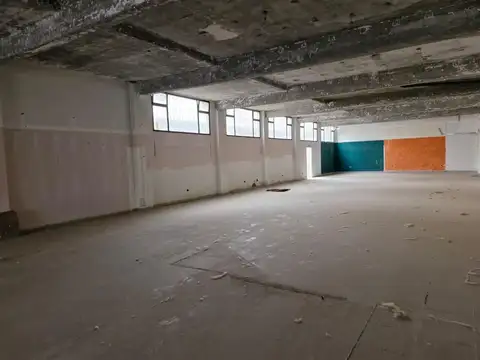 Local en Alquiler 45 años