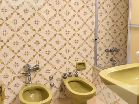 Departamento 5 ambientes con 2 baños