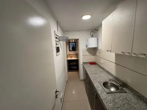 AV. presidente peron  al 8700