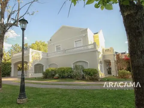 Casa en venta en Solar del bosque - Canning