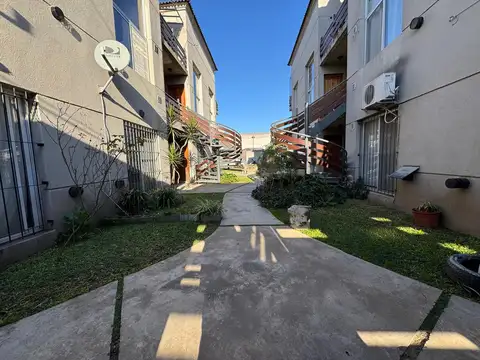 Departamento en Alquiler con 1 cochera