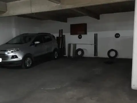 Cochera en Centro