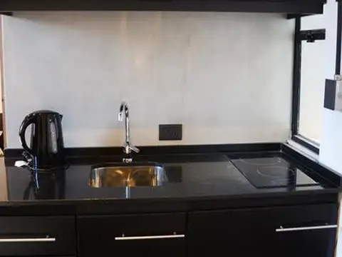 San Telmo. Moderno Loft con balcón y terraza. Alquiler temporario
