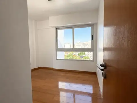 Departamento en Alquiler en Moron, $ 900.000