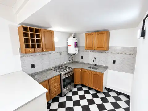 VENTA TRIPLEX MORENO BARRIO PRIVADO CON PILETA