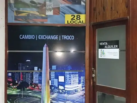 Alquiler Local c/entrepiso Galeria CENTER Peatonal Floria