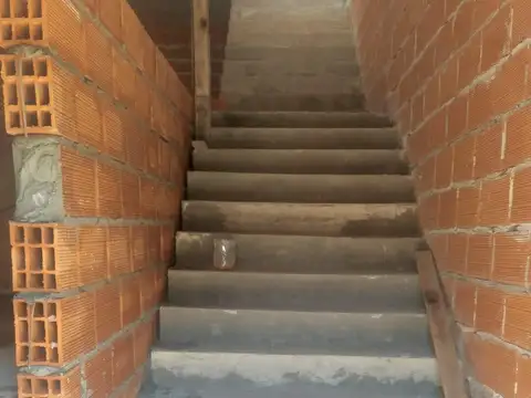 Alquiler  Local Comercial Planta baja- José C Paz (Centro)