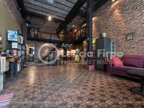 Depto Tipo Casa en Venta 80 años