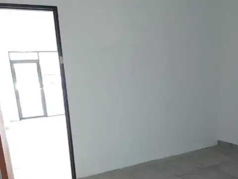 Local en Alquiler en Nuestra Señora De Lourdes, $ 500.000