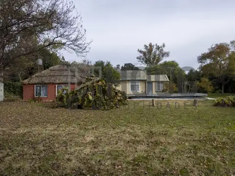 Villa Lía - Venta casa con pileta - lote 2000m2