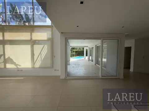 Casa en Alquiler de 3 dormitorios