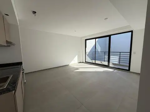 VENTA | 2 AMBIENTES A ESTRENAR CON BALCÓN | ENTREGA INMEDIATA – VILLA GRAL. MITRE