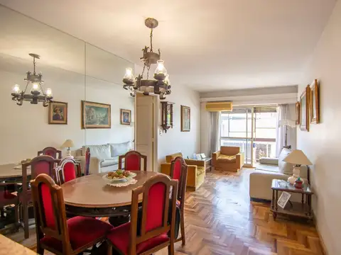 Venta  depto. 4 ambientes dependencia y cochera