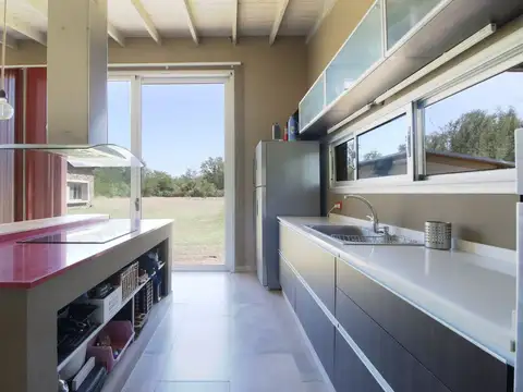 EL ADUAR CASA 4 AMB DEP PILETA ZARATE