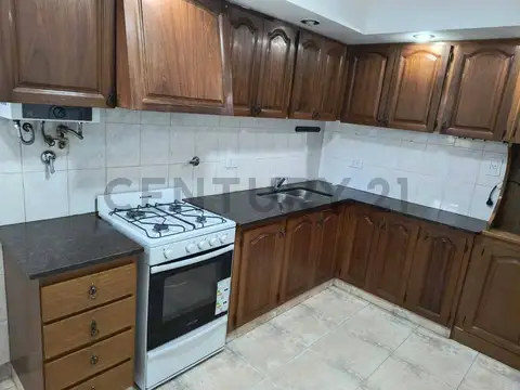 13 1200, Piso 0