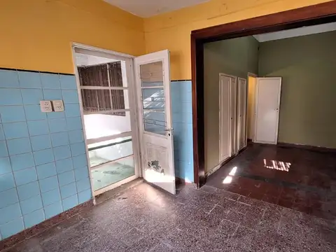 Depto Tipo Casa en Venta en Temperley, USD 55.000