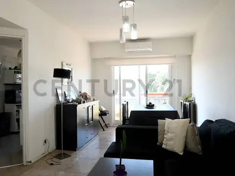 av juan b justo 8500, Piso 4